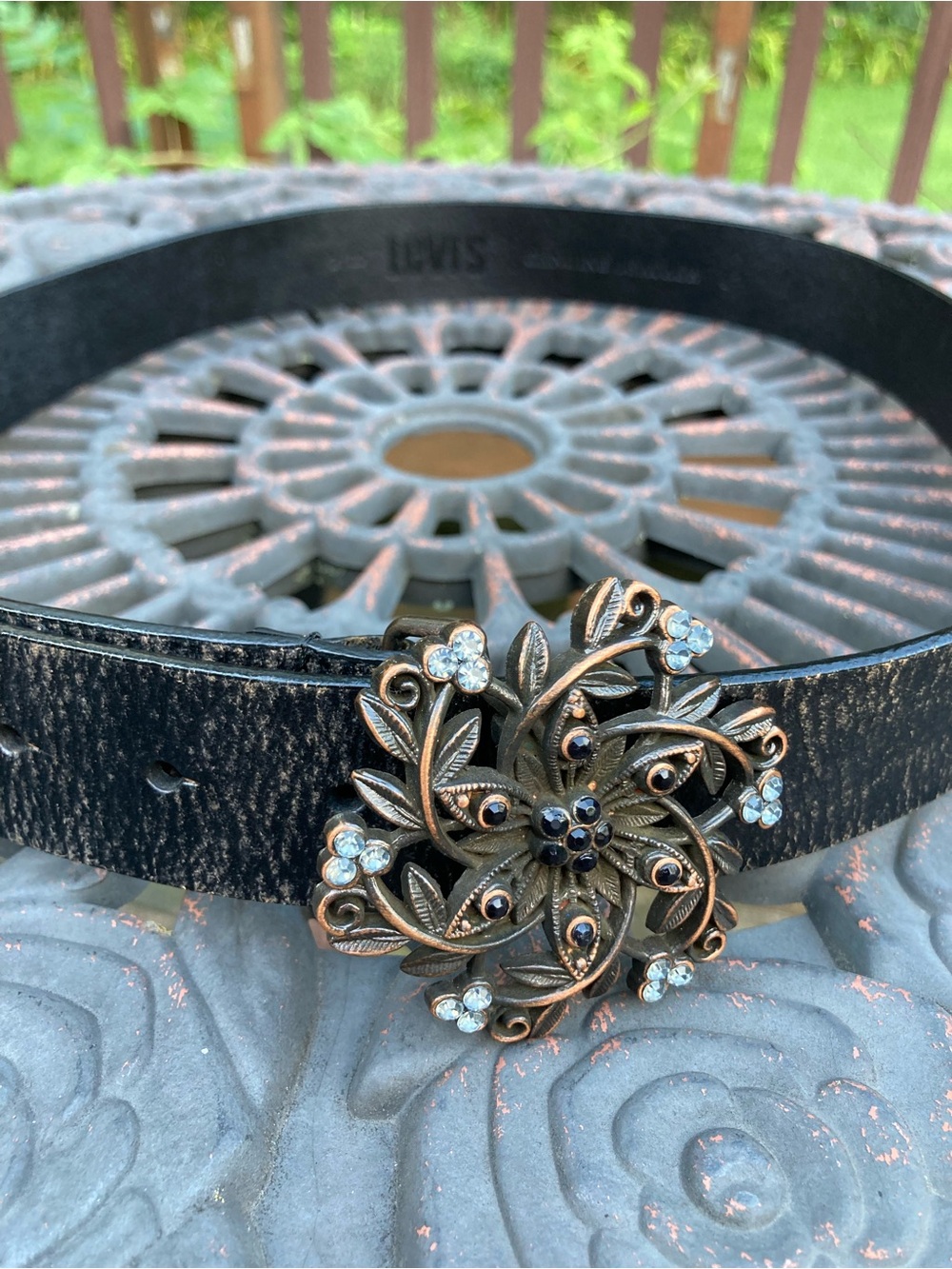 Levi's Black Leather Belt w/ Antique Gold Floral Crystal Brooch Buckle Women’s L